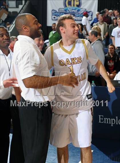 Thumbnail 3 in Oaks Christian vs. Buckley (CIF SS 4A Final) photogallery.