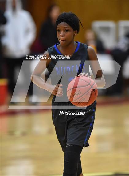 Thumbnail 2 in Oakland @ Cardinal Newman (Cardinal Newman Classic) photogallery.