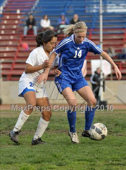 Thumbnail 1 in Charter Oak @ Los Altos photogallery.