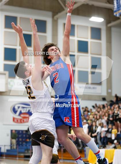 Thumbnail 3 in Richfield vs. Emery (UHSAA 3A Semifinal) photogallery.