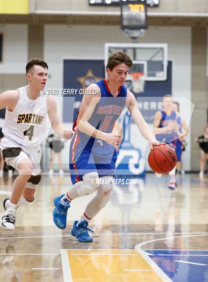 Thumbnail 3 in Richfield vs. Emery (UHSAA 3A Semifinal) photogallery.