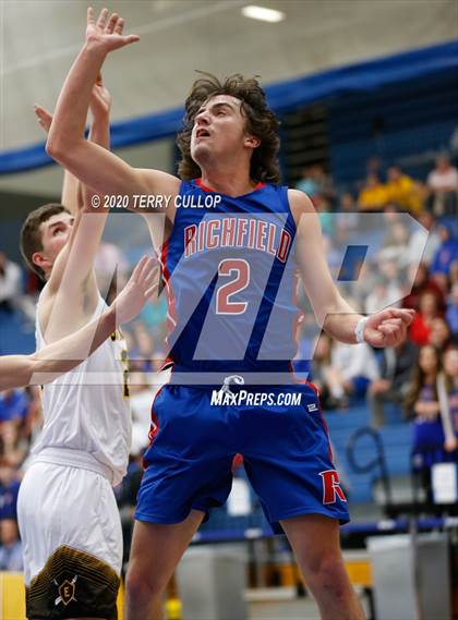 Thumbnail 1 in Richfield vs. Emery (UHSAA 3A Semifinal) photogallery.