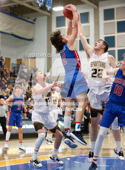 Thumbnail 3 in Richfield vs. Emery (UHSAA 3A Semifinal) photogallery.