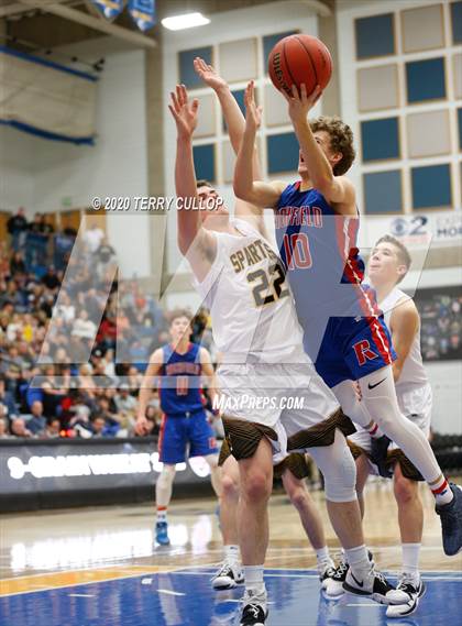 Thumbnail 3 in Richfield vs. Emery (UHSAA 3A Semifinal) photogallery.