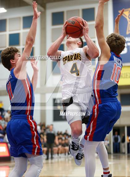 Thumbnail 3 in Richfield vs. Emery (UHSAA 3A Semifinal) photogallery.