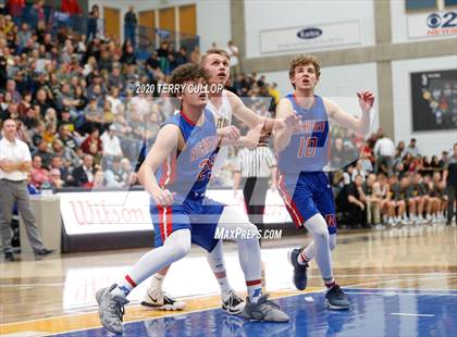 Thumbnail 2 in Richfield vs. Emery (UHSAA 3A Semifinal) photogallery.