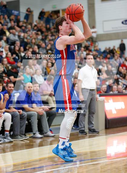 Thumbnail 3 in Richfield vs. Emery (UHSAA 3A Semifinal) photogallery.