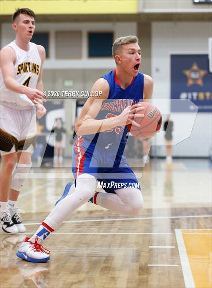 Thumbnail 2 in Richfield vs. Emery (UHSAA 3A Semifinal) photogallery.