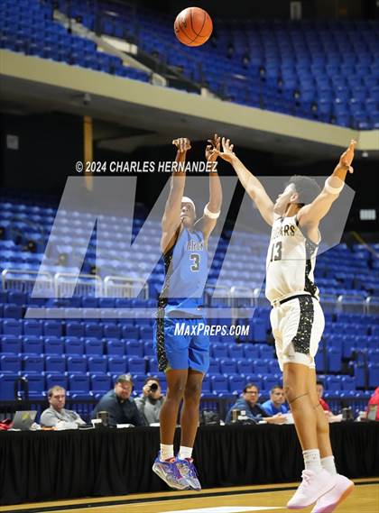 Thumbnail 2 in Cypress Creek vs. The Colony (Cy-Hoops Invitational) photogallery.