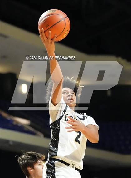 Thumbnail 2 in Cypress Creek vs. The Colony (Cy-Hoops Invitational) photogallery.
