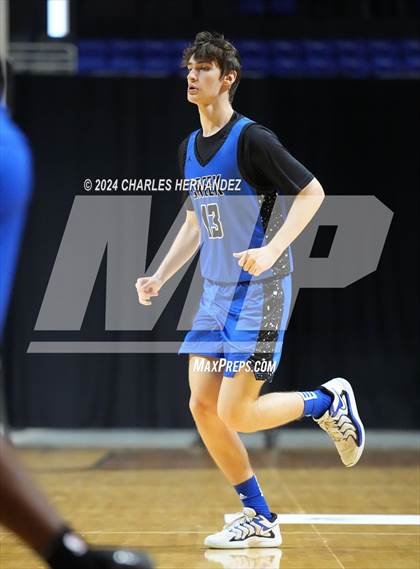 Thumbnail 2 in Cypress Creek vs. The Colony (Cy-Hoops Invitational) photogallery.
