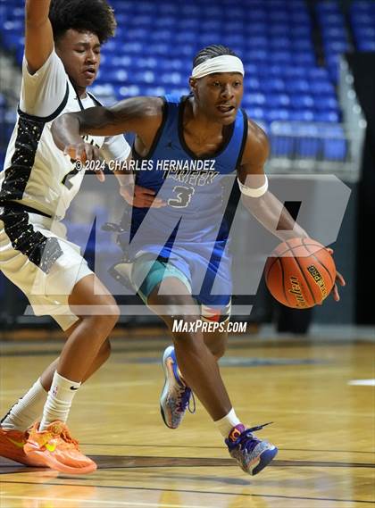 Thumbnail 1 in Cypress Creek vs. The Colony (Cy-Hoops Invitational) photogallery.