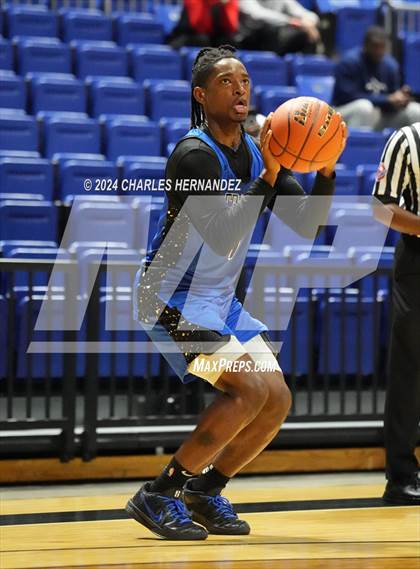 Thumbnail 2 in Cypress Creek vs. The Colony (Cy-Hoops Invitational) photogallery.