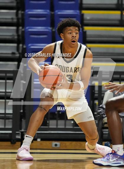 Thumbnail 2 in Cypress Creek vs. The Colony (Cy-Hoops Invitational) photogallery.