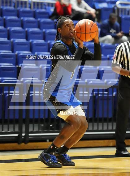 Thumbnail 3 in Cypress Creek vs. The Colony (Cy-Hoops Invitational) photogallery.