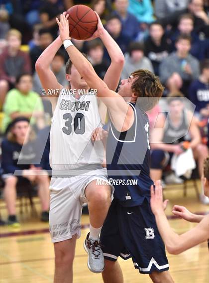 Thumbnail 3 in Bellarmine Prep vs. Union (WIAA District 3 Playoff) photogallery.