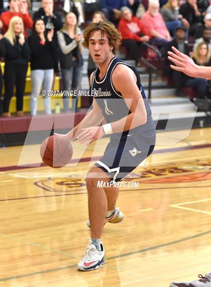 Thumbnail 1 in Bellarmine Prep vs. Union (WIAA District 3 Playoff) photogallery.