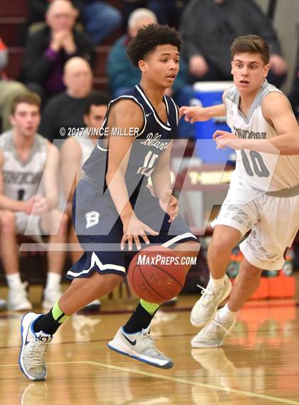 Thumbnail 1 in Bellarmine Prep vs. Union (WIAA District 3 Playoff) photogallery.