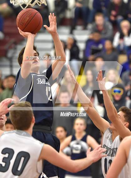 Thumbnail 1 in Bellarmine Prep vs. Union (WIAA District 3 Playoff) photogallery.