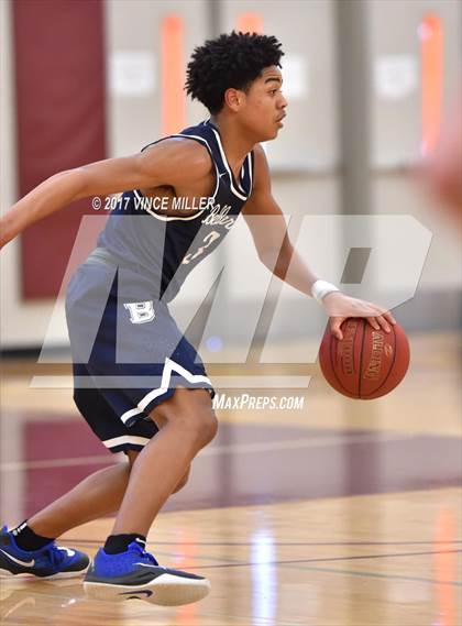Thumbnail 3 in Bellarmine Prep vs. Union (WIAA District 3 Playoff) photogallery.