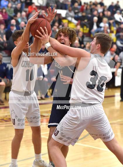 Thumbnail 1 in Bellarmine Prep vs. Union (WIAA District 3 Playoff) photogallery.