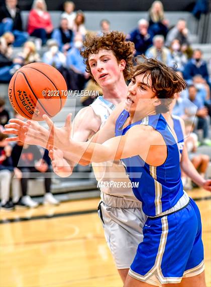 Thumbnail 2 in  Rockhurst @ Shawnee Mission East (Sophomore) photogallery.