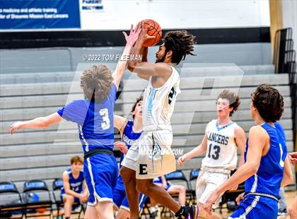 Thumbnail 1 in  Rockhurst @ Shawnee Mission East (Sophomore) photogallery.