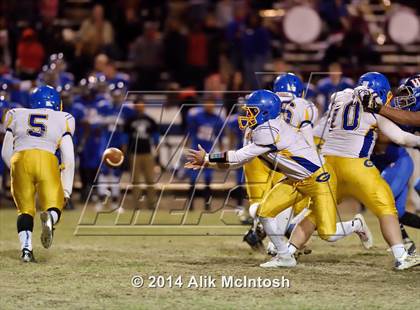 Thumbnail 3 in Garner Magnet @ Wake Forest (NCHSAA Class 4AA Semifinal) photogallery.