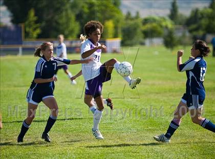 Thumbnail 3 in Hunter @ Riverton photogallery.