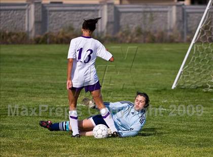 Thumbnail 3 in Hunter @ Riverton photogallery.