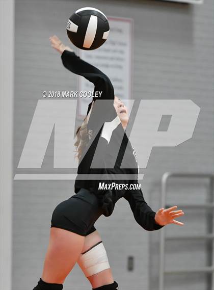Thumbnail 3 in Moody vs. Hubbard (UIL 2A Bi-District) photogallery.