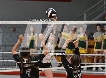 Thumbnail 2 in Moody vs. Hubbard (UIL 2A Bi-District) photogallery.