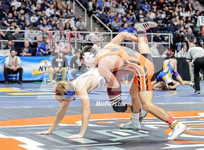 Thumbnail 1 in NYSPHSAA Division 2 State Championships (Round 2, 101 to 145) photogallery.