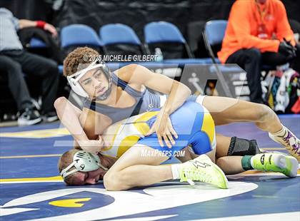 Thumbnail 2 in NYSPHSAA Division 2 State Championships (Round 2, 101 to 145) photogallery.