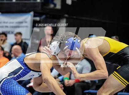 Thumbnail 2 in NYSPHSAA Division 2 State Championships (Round 2, 101 to 145) photogallery.