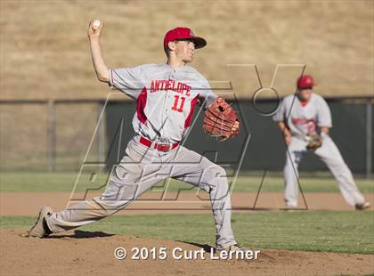 Thumbnail 3 in Antelope @ Whitney photogallery.