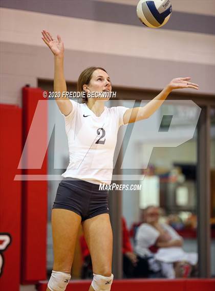 Thumbnail 2 in Lindsay @ Ponder photogallery.