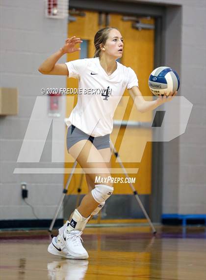 Thumbnail 1 in Lindsay @ Ponder photogallery.