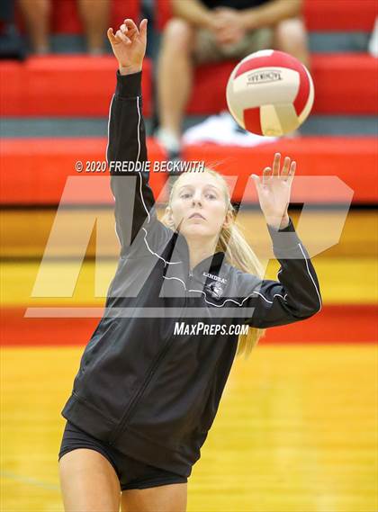 Thumbnail 1 in Lindsay @ Ponder photogallery.