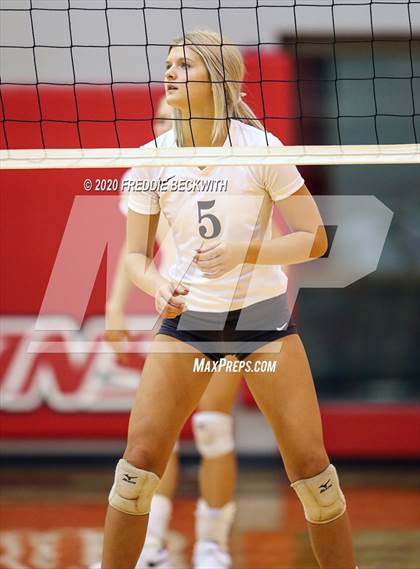 Thumbnail 1 in Lindsay @ Ponder photogallery.