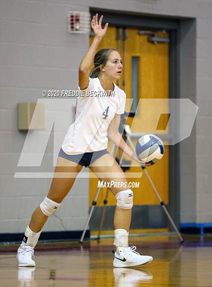 Thumbnail 1 in Lindsay @ Ponder photogallery.