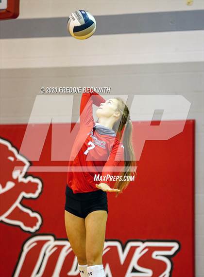 Thumbnail 2 in Lindsay @ Ponder photogallery.