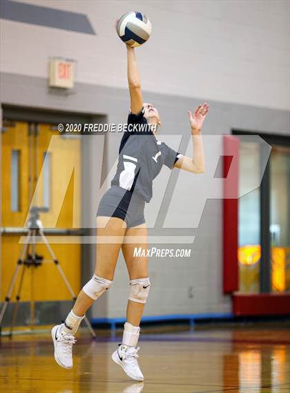 Thumbnail 1 in Lindsay @ Ponder photogallery.