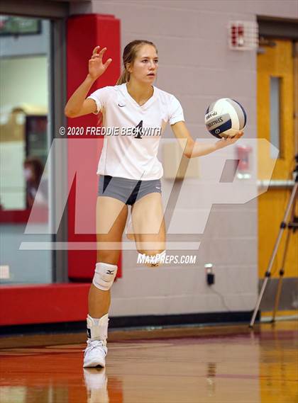 Thumbnail 2 in Lindsay @ Ponder photogallery.
