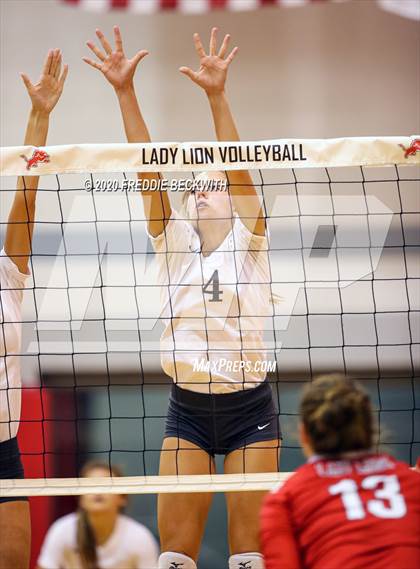 Thumbnail 3 in Lindsay @ Ponder photogallery.