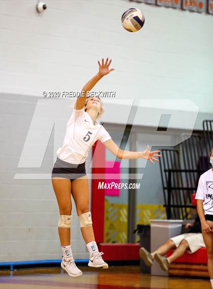 Thumbnail 1 in Lindsay @ Ponder photogallery.