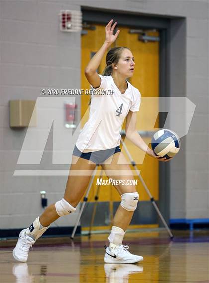 Thumbnail 2 in Lindsay @ Ponder photogallery.