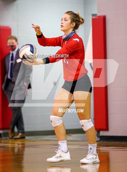 Thumbnail 1 in Lindsay @ Ponder photogallery.