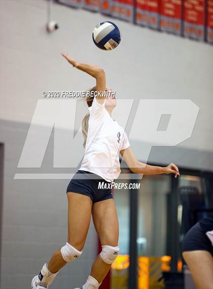 Thumbnail 2 in Lindsay @ Ponder photogallery.