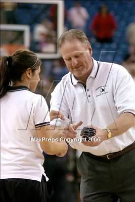 Thumbnail 2 in Archbishop Mitty vs. Carondelet (NorCal D2 Final)#1 photogallery.